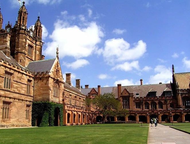 加拿大留学? 社工专业最好的大学排名发布啦!