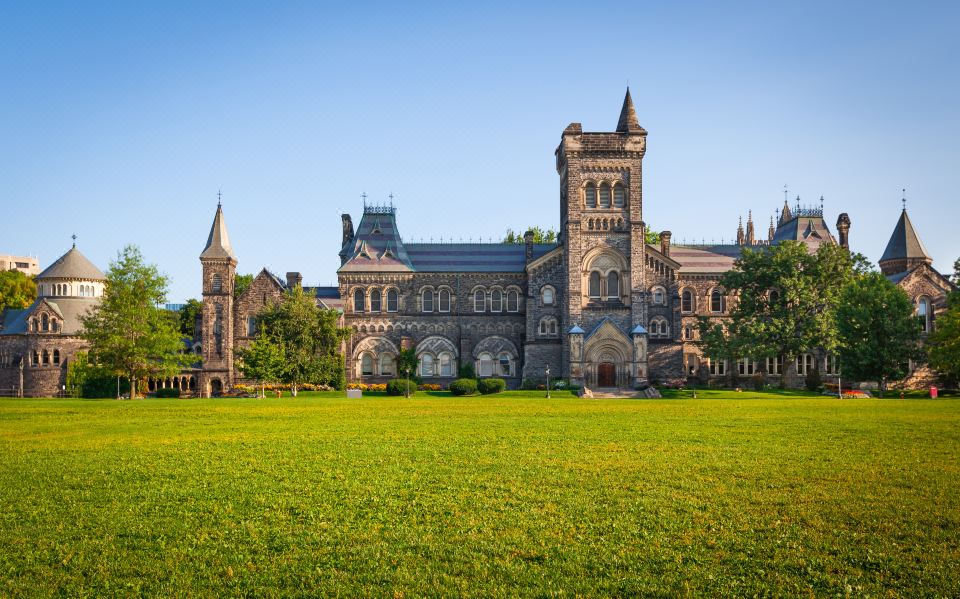 多伦多大学(UofT